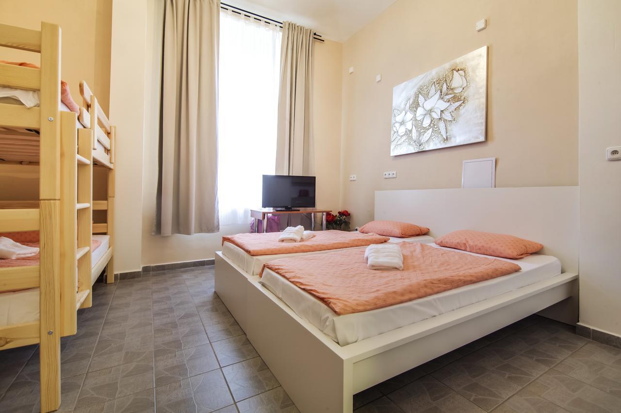 Aparthotel Zarra Praag Kamer foto
