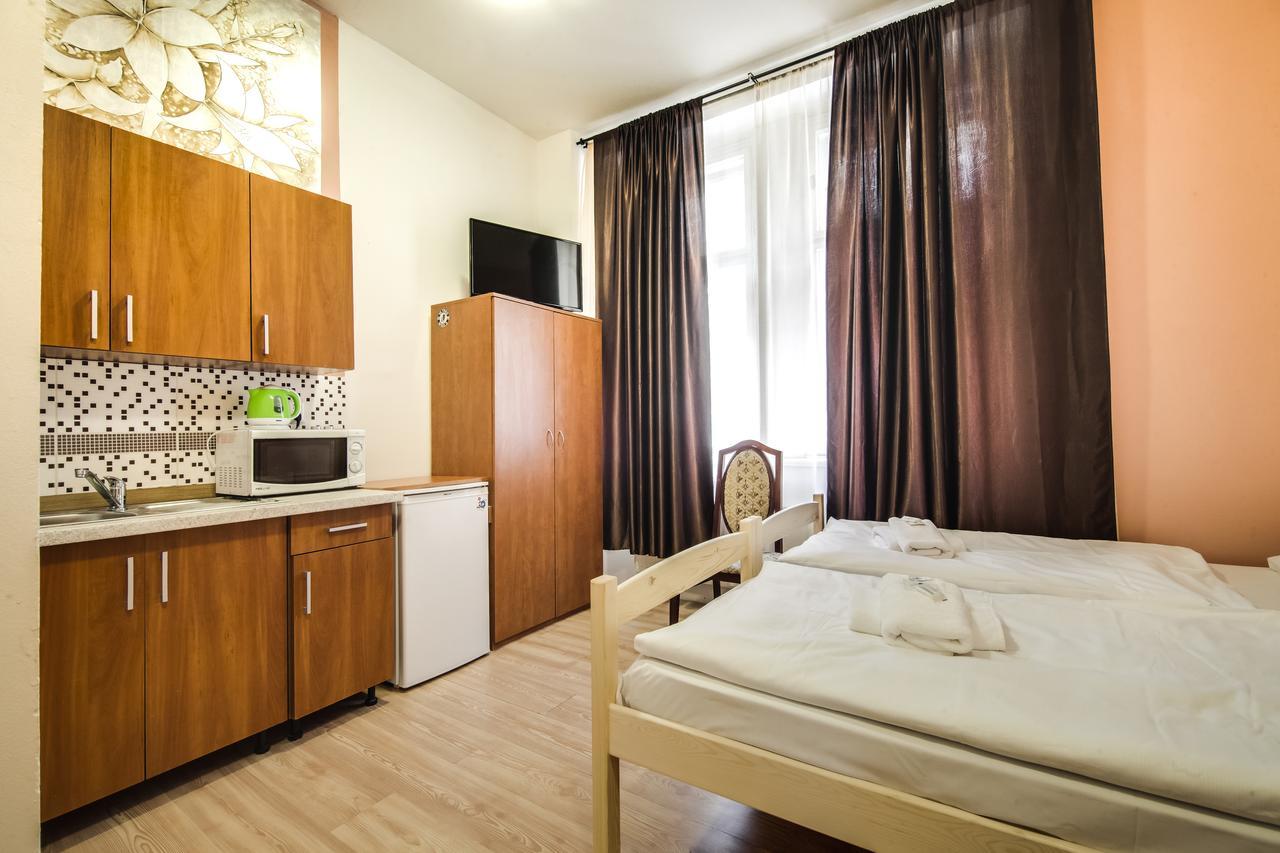 Aparthotel Zarra Praag Buitenkant foto